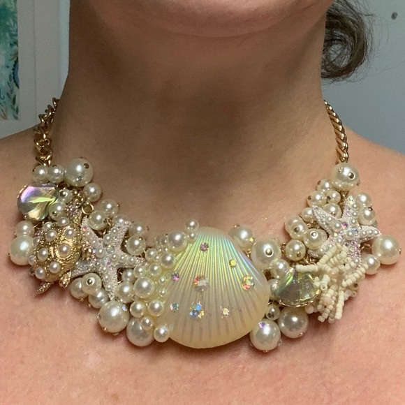 Betsey Johnson Jewelry - BETSEY JOHNSON Pearl Shell STATEMENT NECKLACE! AB Crystals Turtle Mermaid Gold